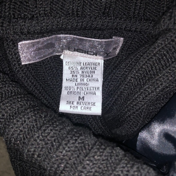 Lucidity Black Leather Turtleneck Sweater - Picture 3 of 3